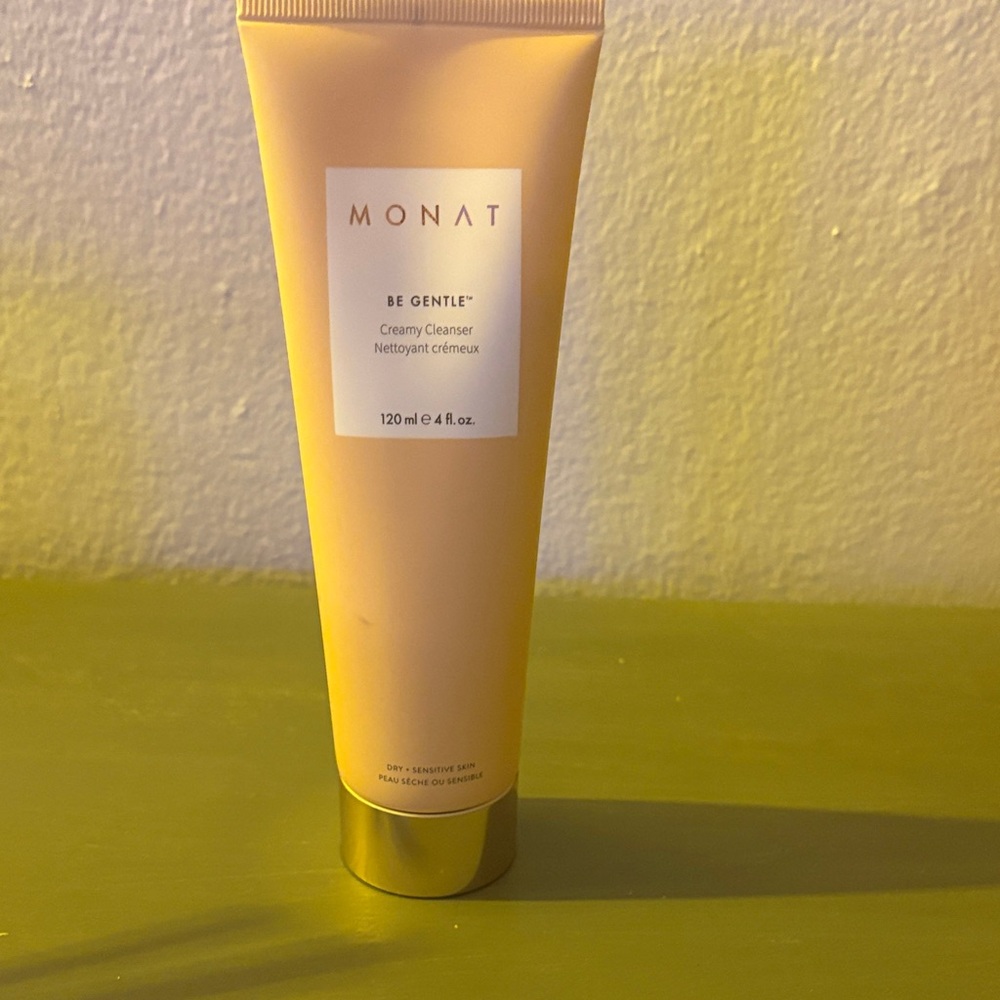 MONAT Be Gentle Creamy Cleanser — Pink-Brand New Never Opened